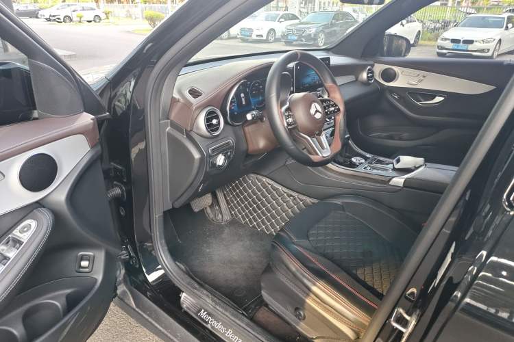 Used Mercedes-Benz GLC 2021 GLC 260 L 4MATIC Dynamic Edition