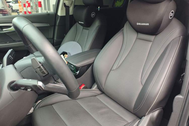 Used Buick Envision 2025 Encore Plus 28T Two-Wheel-Drive Platinum Edition