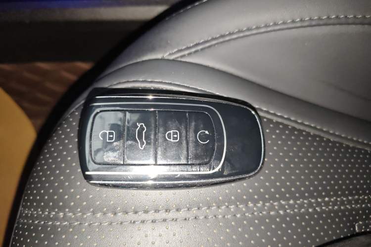 Used Fengyun A8 2024 127 Yufeng Edition Vehicle Key