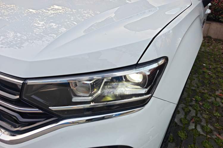 Used Volkswagen Tayron X 2020 330TSI Two-Wheel Drive Luxury Smart Connectivity Version