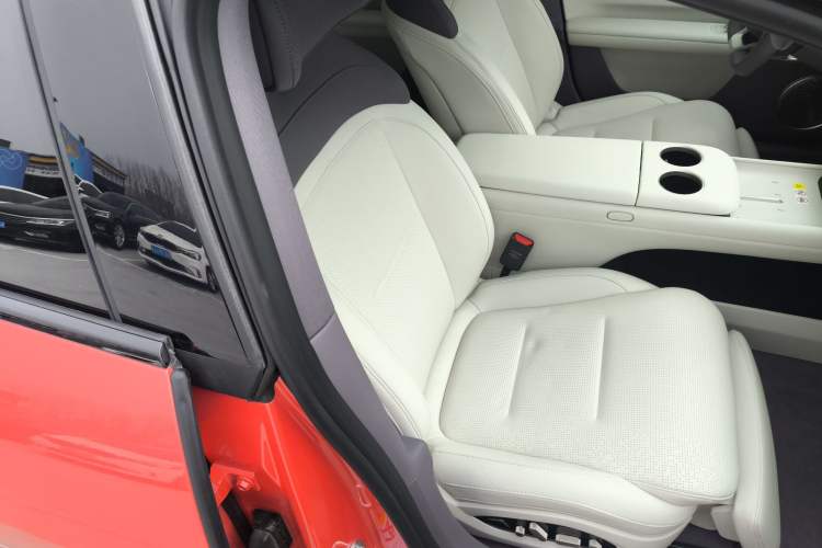 Used Avatr 06 2025 Pro Range-Extended Edition