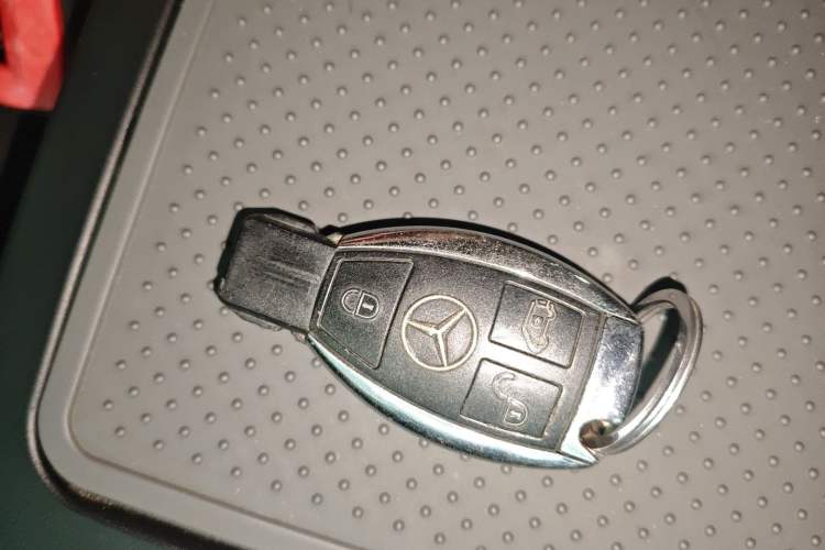 Used Mercedes-Benz Viano  Vehicle Key