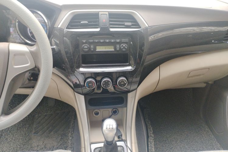 Used Foton Gatu ix5 2016 1.5L Zhiyue Model
