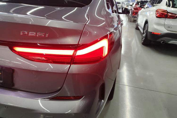 Used BMW 2 Series 2021 225i 4-Door Coupe M Sport Package Right Rear Taillight