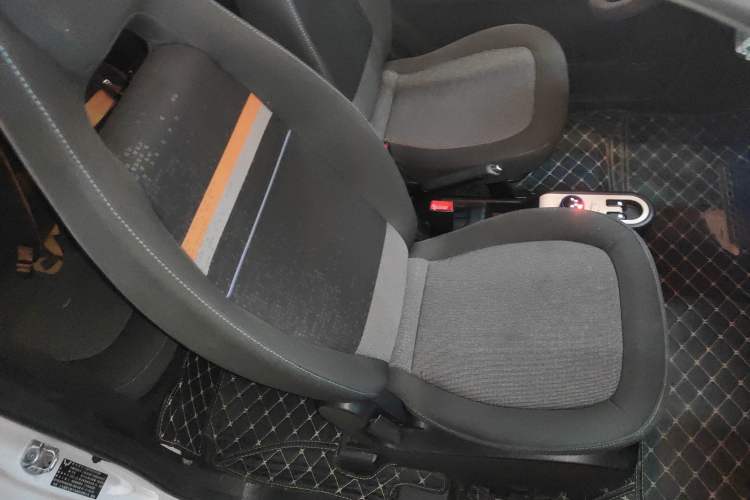 Used Wuling Hongguang MINIEV 2021 Macaron Premium Model – Lithium Iron Phosphate