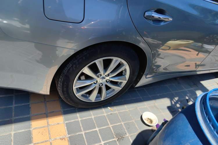 Used Infiniti Q50 2014 2.0T Luxury Edition