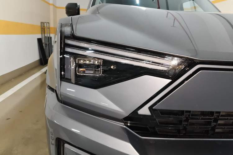 Used Brave warrior M817 2025 Model, Max
