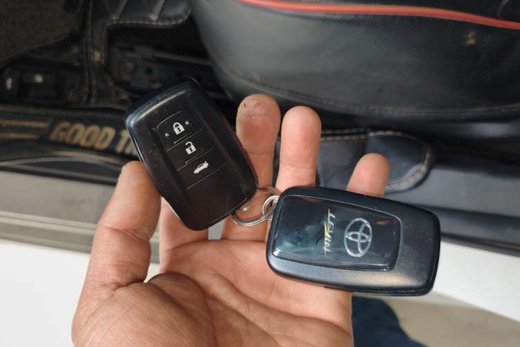 Used Toyota Levin 2019 185T CVT Luxury Edition China VI Standard Vehicle Key