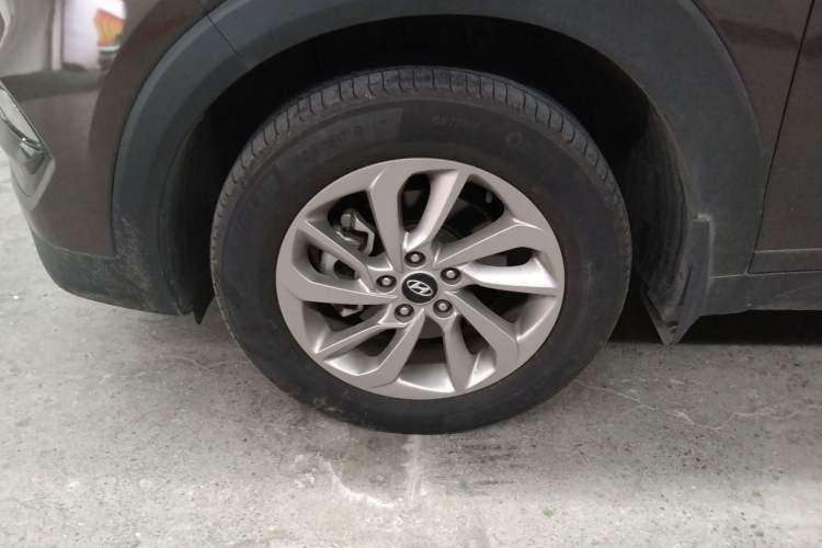 Used Hyundai Tucson 2015 1.6T Dual-Clutch Two-Wheel-Drive Smart Model
