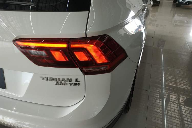 Used Volkswagen Tiguan L 2020 330TSI Automatic Two-Wheel Drive Panoramic Comfort Edition China VI Standard