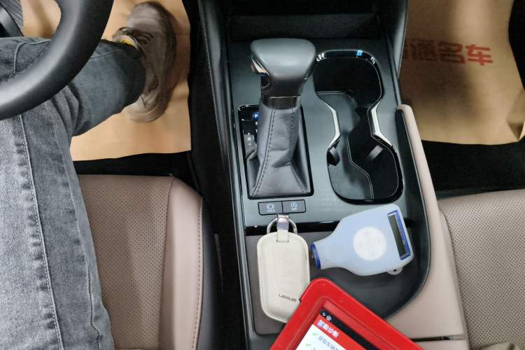 Used Lexus ES 2023 200 Excellence Edition