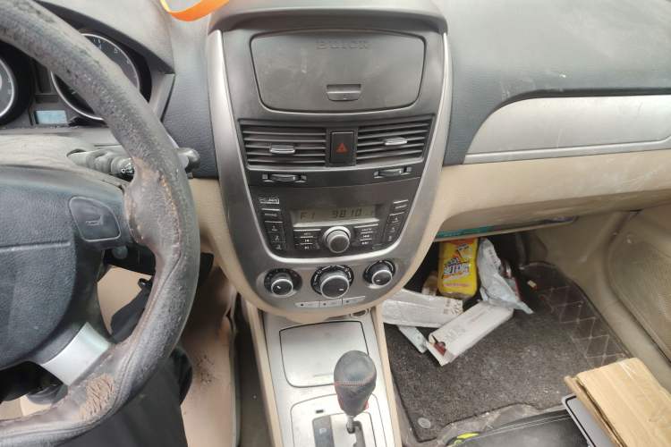 Used Buick Excelle 2011 1.6LX-AT
