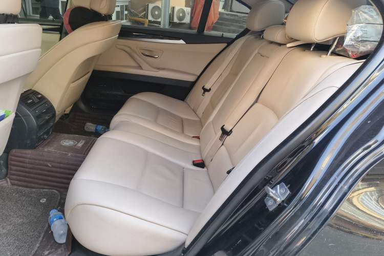 Used BMW 5 Series 2013 525Li Luxury Model
