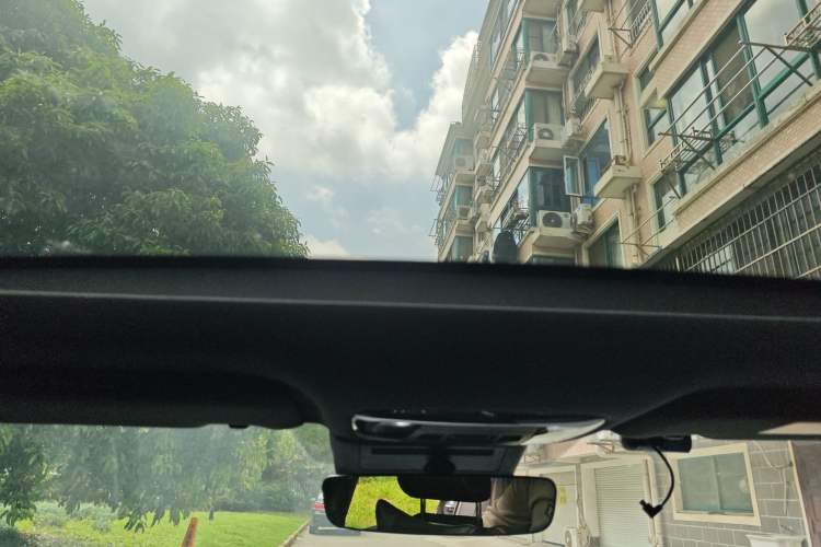 Used Toyota Avalon 2024 Dual-Engine 2.5L XLE Premium Edition Headliner