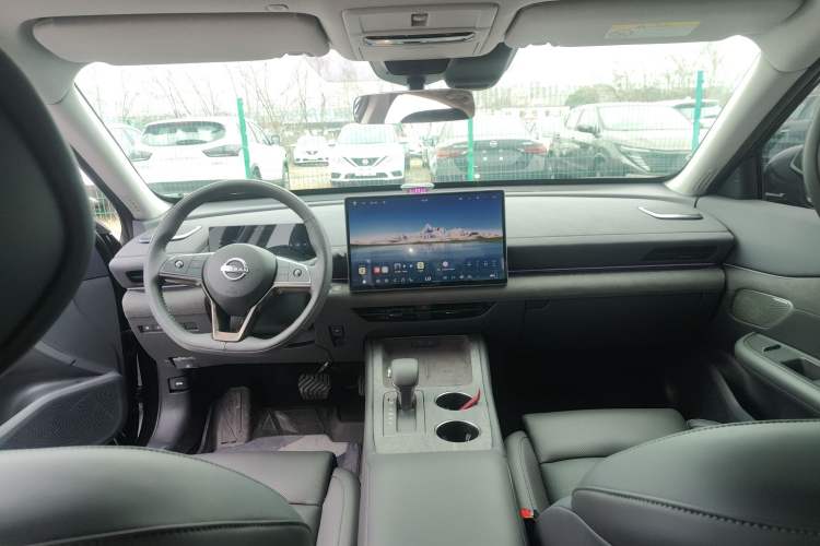 Used Nissan Teana 2026 Model Harmony Cockpit 2.0L Smart Ultra-Comfort Edition
