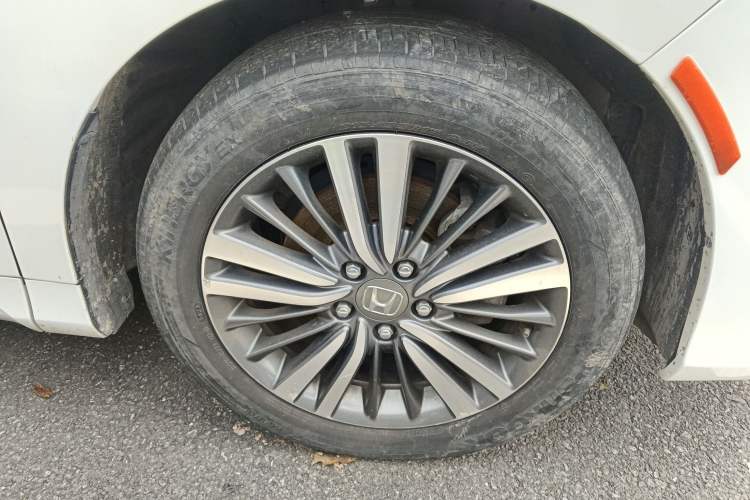 Used Honda Odyssey 2018 2.4L Smart Edition Right Front Wheel Hub
