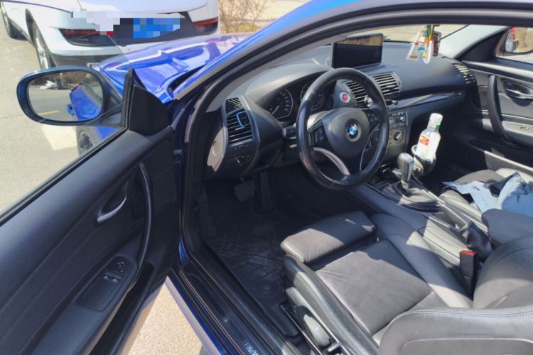 Used BMW 1 Series 2011 120i two-door coupe
