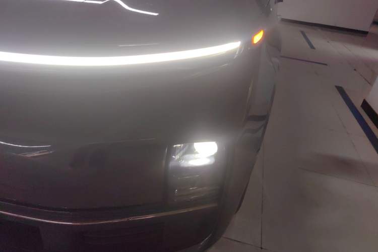 Used Li Auto L9 2022 Max model Left Front Headlight