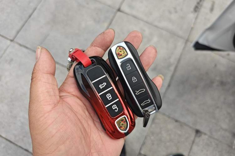 Used Porsche Taycan 2022-Year Updated Taycan