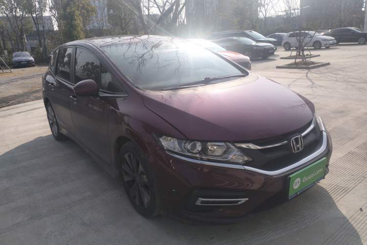 Used Honda Jade 2017 1.8L automatic Comfort version 5 seats
