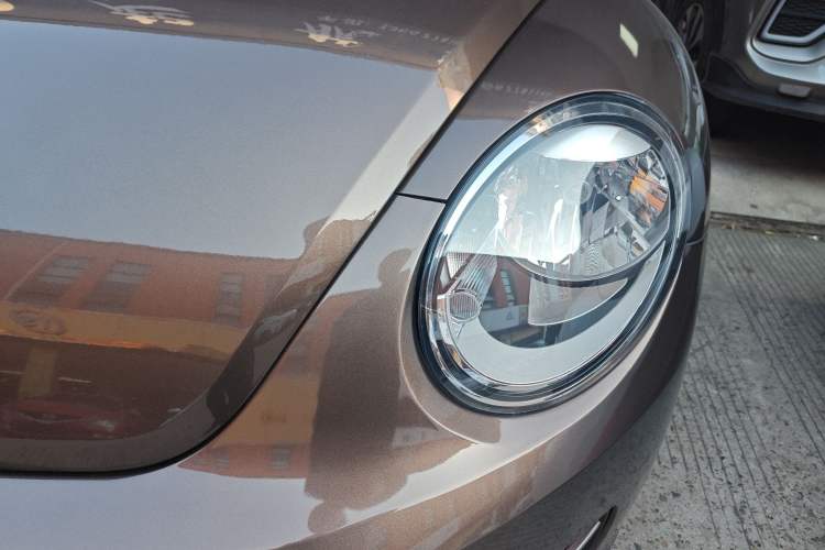 Used Volkswagen Beetle 2015 180TSI model
