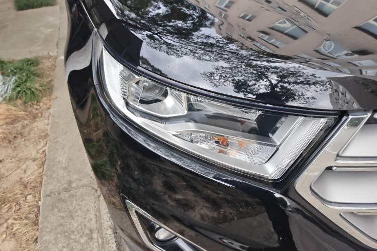 Used Ford Edge 2017 EcoBoost 245 Two-Drive Platinum Edition 5 Seats