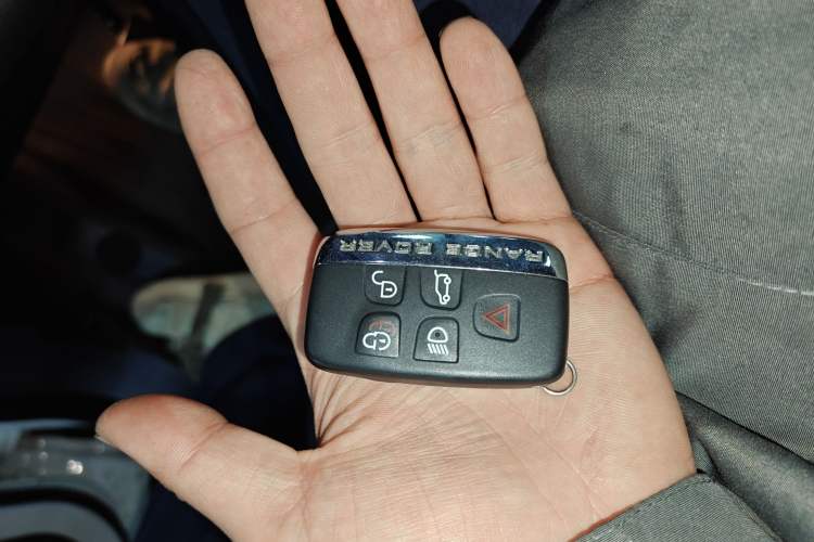 Used Land Rover Range Evoque 2018 240 PS SE Smart Brilliance Edition
