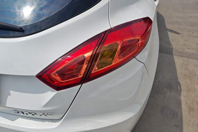 Used CHANGAN Eado 2013 1.6L Manual Junkuo Model China IV Standard