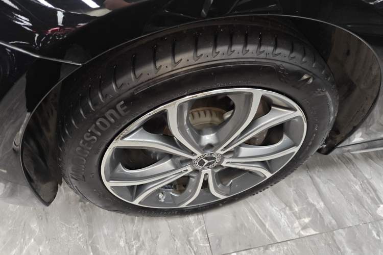 Used Mercedes-Benz E-Class 2022 E 300 L Sporty and Stylish Model Left Front Wheel Hub