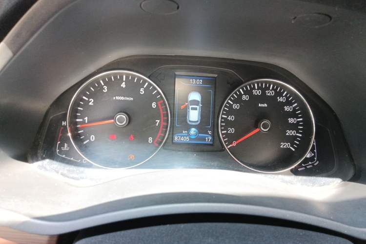 Used FAW Senya R7 2016 1.6L Manual Luxury Version
