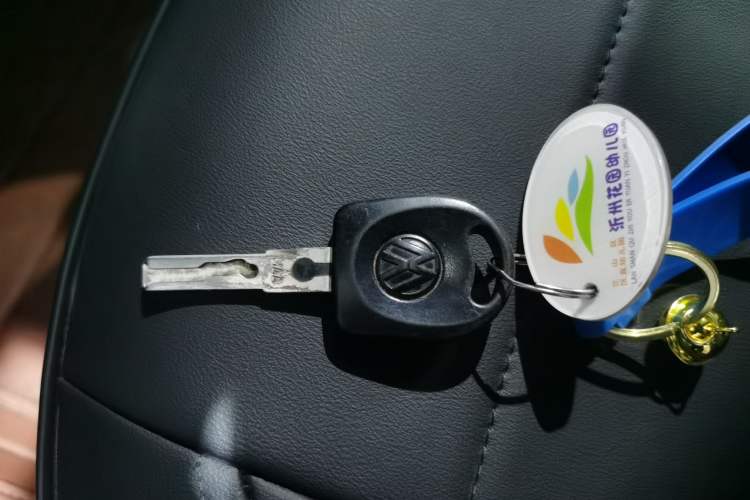 Used Volkswagen Santana 2015 1.6L Manual Fashion Edition