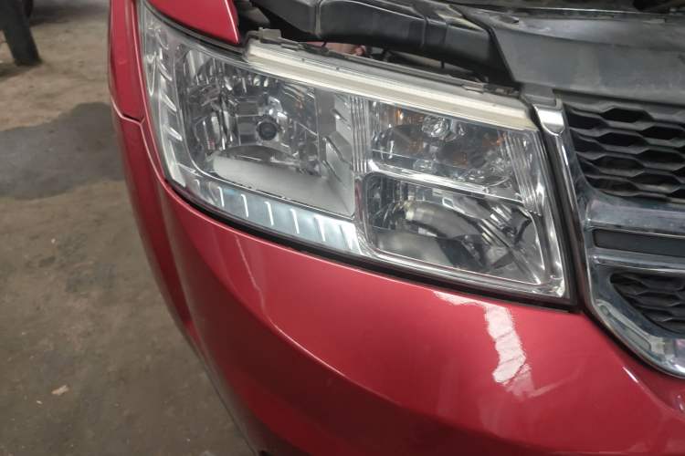 Used Dodge Journey 2013 2.4L Two-Wheel Drive Luxury Version