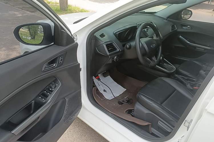 Used Ford Escort 2019 Facelifted 1.5L Automatic ZhiXiang Version (Tire Pressure Monitoring) China V Standard