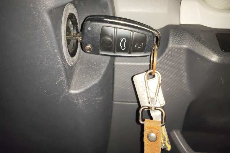 Used Chery QQ Ice Cream 2022 170km Sundae Phosphate Lithium-Ion