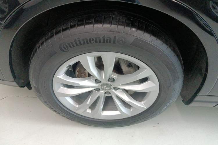 Used Audi Q7 2019 45 TFSI Comfort Model