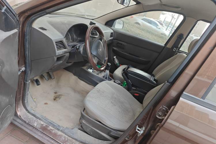 Used Wuling Hongguang 2015 1.2L S Base Model China IV
