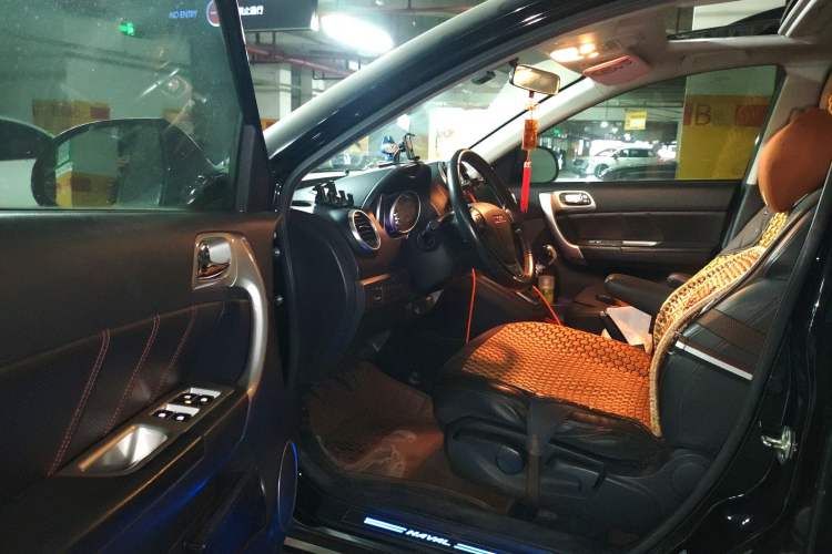 Used Haval H6 2015 Upgraded Model 1.5T Manual Two-Wheel Drive Elite Version