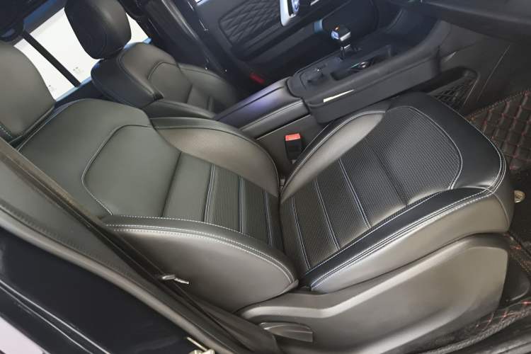 Used BAIC Off-Road BJ40 2020 2.0T Automatic Four-Wheel Drive Urban Hunter Edition Chivalrous Type
