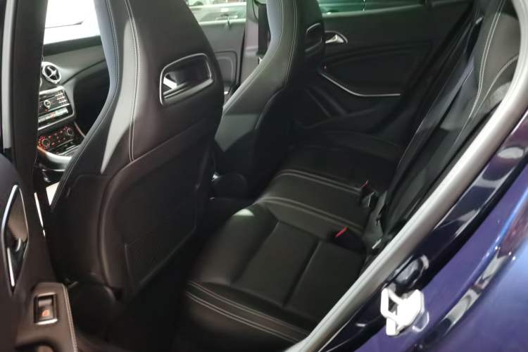 Used Mercedes-Benz GLA 2017 GLA 200 Fashion Model
