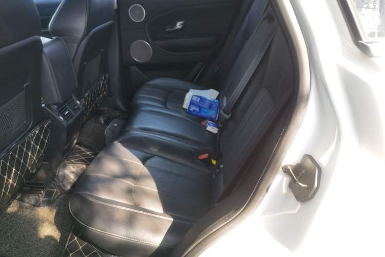 Used Land Rover Range Evoque 2016 2.0T SE PLUS Smart Enjoyment Edition Left Rear Seat