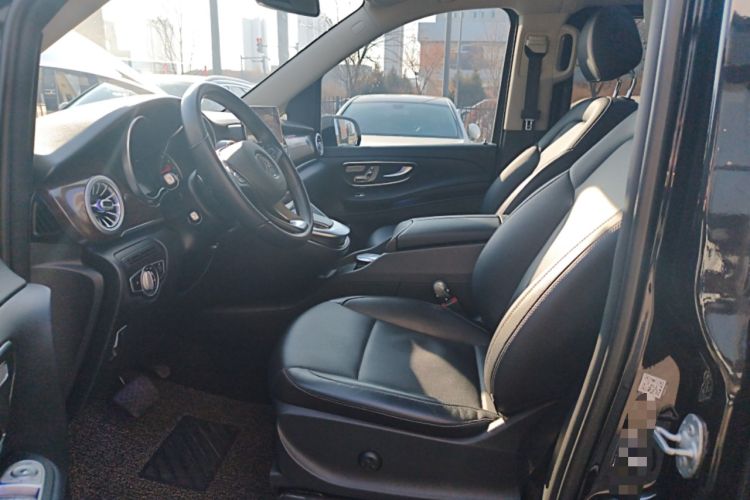 Used Mercedes-Benz V-Class 2021 V 260 Avantgarde Edition