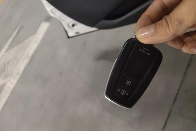 Used Toyota IZOA 2020 2.0L Enjoy Edition