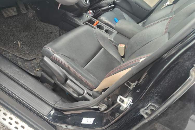 Used Honda CR-V 2016 2.0L Two-Wheel Drive Classic Edition