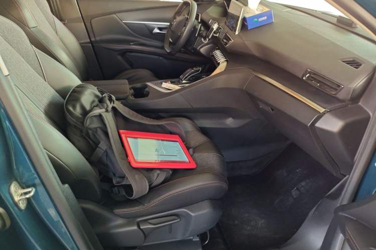 Used Peugeot 5008 2019 Revised 360THP 7-Seater Flagship Edition Right Front Seat