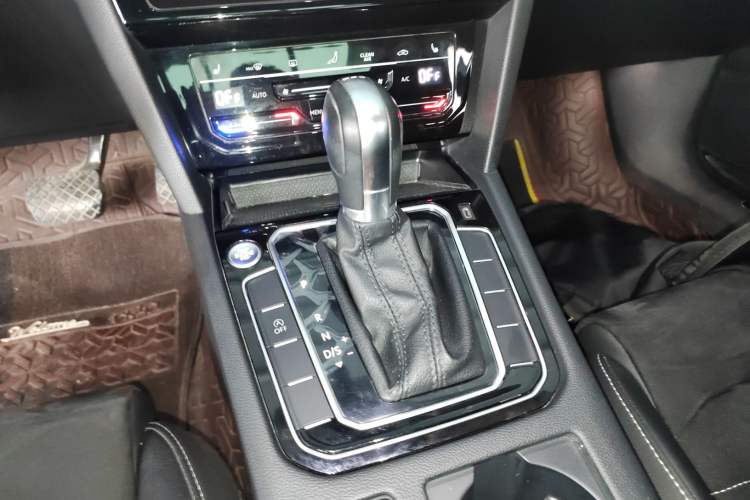 Used Volkswagen Magotan 2020 330TSI DSG Luxury Edition