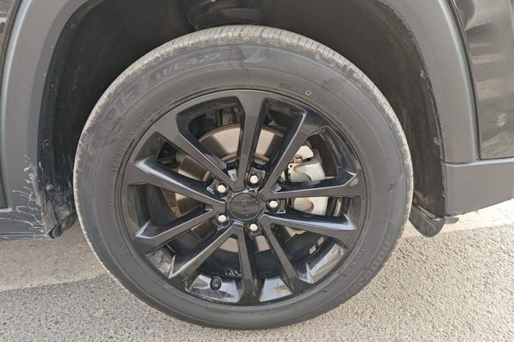Used Jeep Grand Commander 2020 2.0T Four-Wheel Drive Night Eagle Edition Right Front Wheel Hub