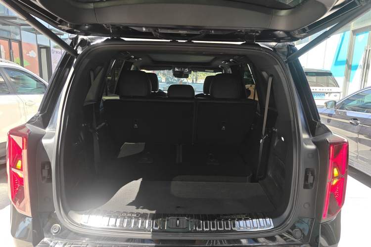 Used GAC Trumpchi GS8 2022 Linghang Series 2.0 TGDI Two-Wheel-Drive Luxury Smart Connectivity Version (7 Seats)
