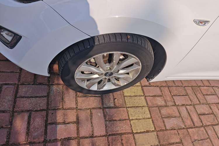 Used Hyundai Elantra (5th Generation / Langdong) 2015 1.6L Automatic Fashion Model