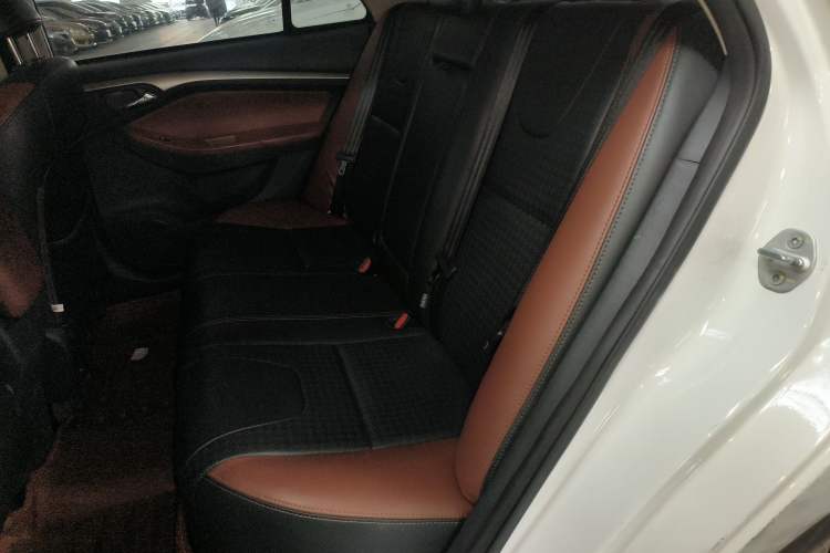 Used BYD G5 2014 1.5TID Automatic Flagship Model
