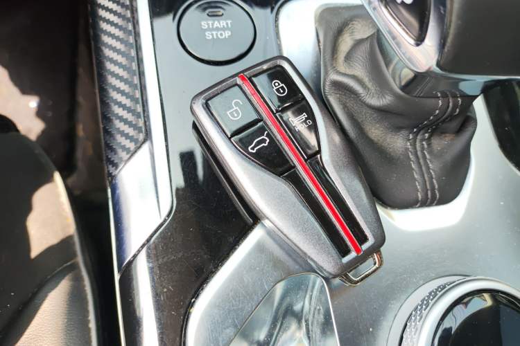 Used Hongqi HS5 2019 2.0T Smart Connect Flagship Edition Vehicle Key